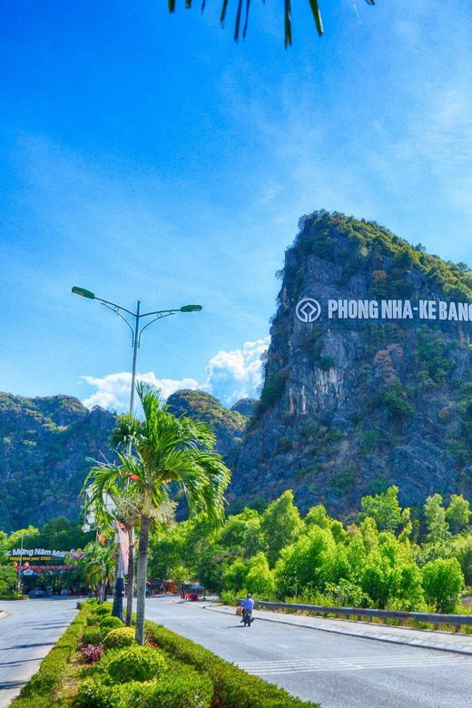 Bus From Hue to Phong Nha