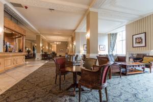 Cairn Hotel - Hotel Overview and Location
