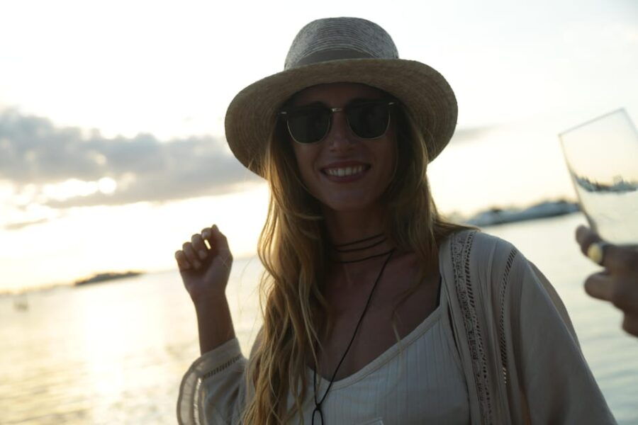 Cancun: Isla Mujeres Catamaran Party Open Bar Only Adults