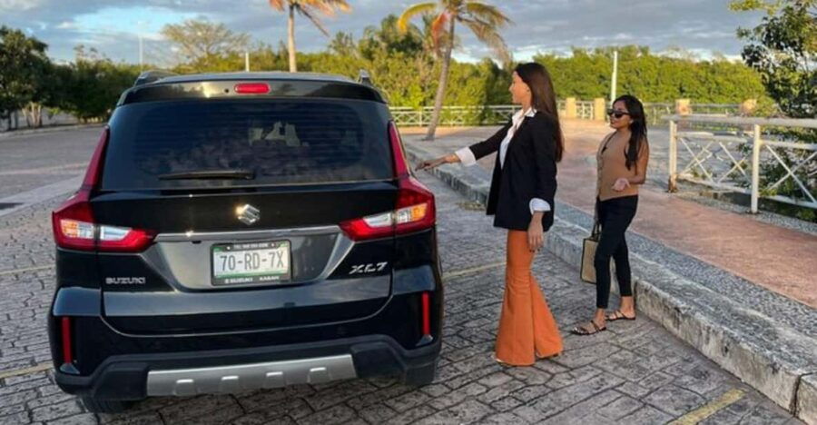 Cancun: Private Sedan and Minivan Airport Transfer