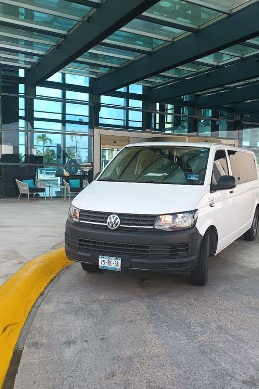 Cancun: Private Van Transfer to Puerto Morelos