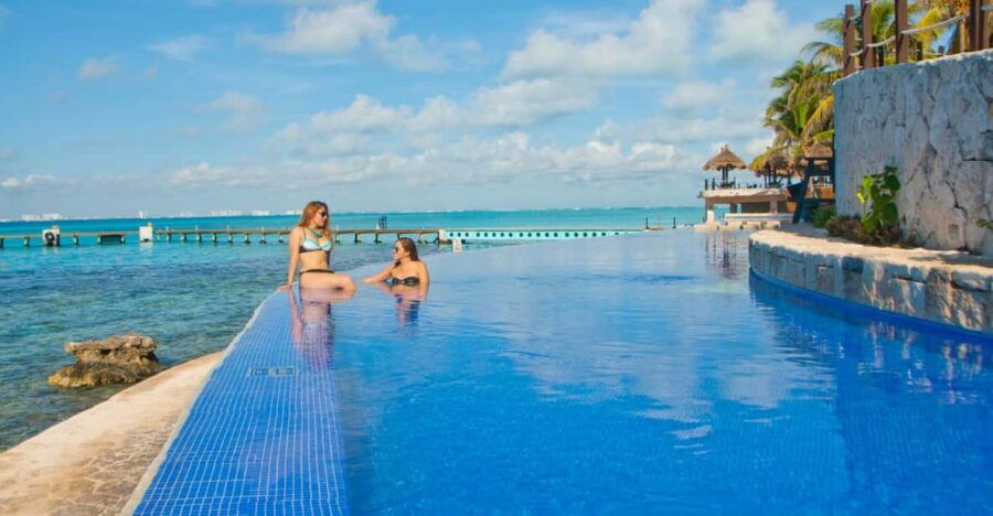 Cancun: Royal Garrafon Water Park