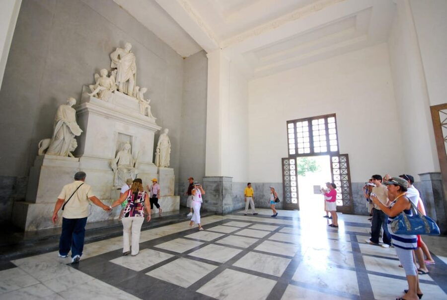 Cartagena: Barranquilla and Santa Marta ALL INCLUSIVE - Tour Overview