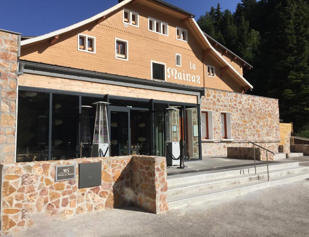 Chalet-Hotel La Mainaz Restaurant & Resort - Overview of Chalet-Hotel La Mainaz