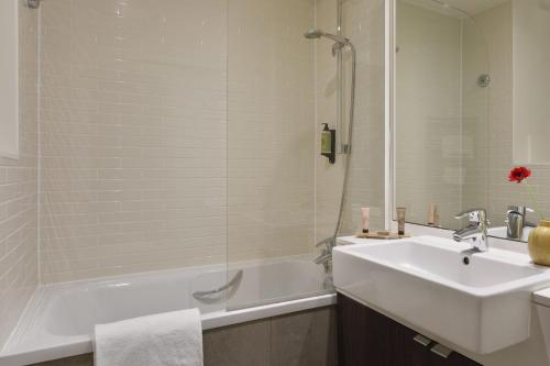 Citadines Montparnasse Paris - Location and Accessibility