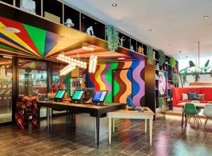 Citizenm London Victoria Station - Hotel Overview