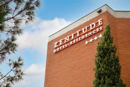 Clarion Aparthotel Toulouse Blagnac Airport - Hotel Location and Accessibility