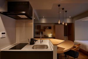 COCOSHUKU AKASAKA Premium - Strategic Tokyo City Location