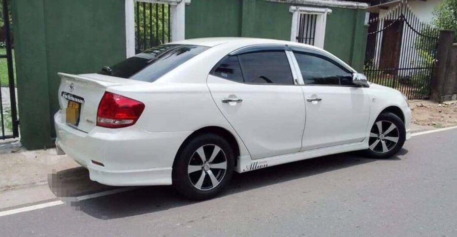 Colombo Airport (CMB) to Weligama Taxi Transfer