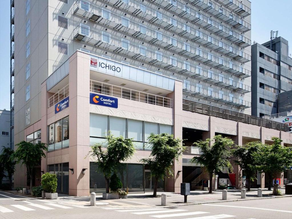 Comfort Hotel Osaka Shinsaibashi - Hotel Location and Proximity