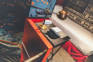 Continent Hotel - Location Highlights