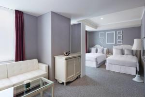 Courtyard by Marriott Tokyo Station - Welcome to Urban Comfort