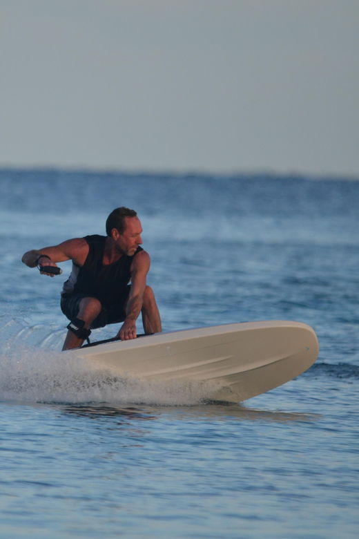 Cozumel: E-Surf Lessons With a Professional Instructor - Activity Overview
