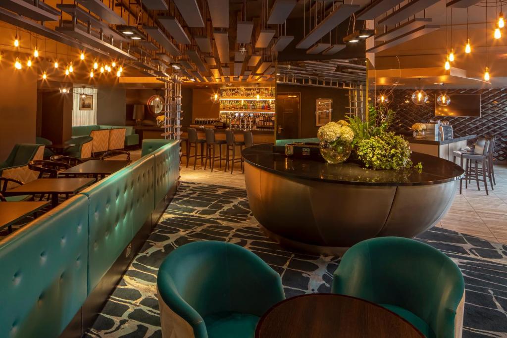 Crowne Plaza Harrogate, an IHG Hotel - Convenient Location and Accessibility