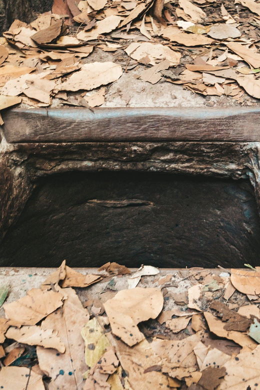 CU CHI TUNNELS