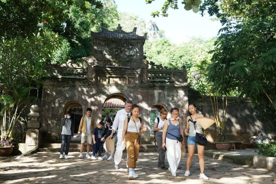 Da Nang/HoiAn:Marble Mountains,Am Phu Cave,Lady Buddha Tour