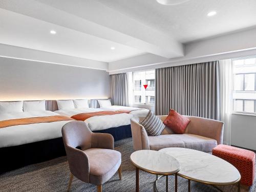 Daiwa Roynet Hotel Osaka-Kitahama - Room Features and Amenities