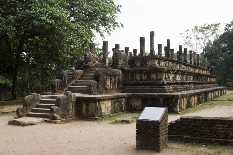 Dambulla & Polonnaruwa: All Inclusive Tour From Colombo