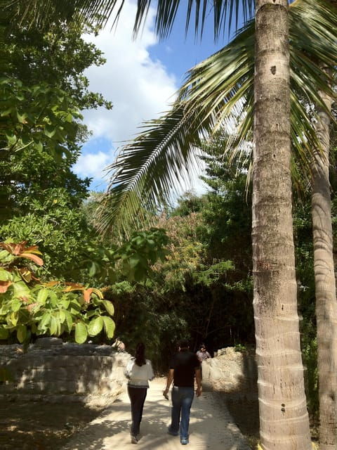 Day Tour to Chichén Itzá, Ik Kil Cenotes & Suytun Valladolid