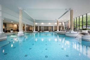Delta Hotels by Marriott Manchester Airport - Hotel Overview and Location