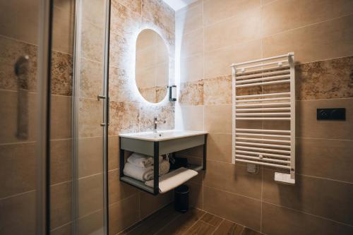 Domain of the Tremblère - Luxurious Accommodations