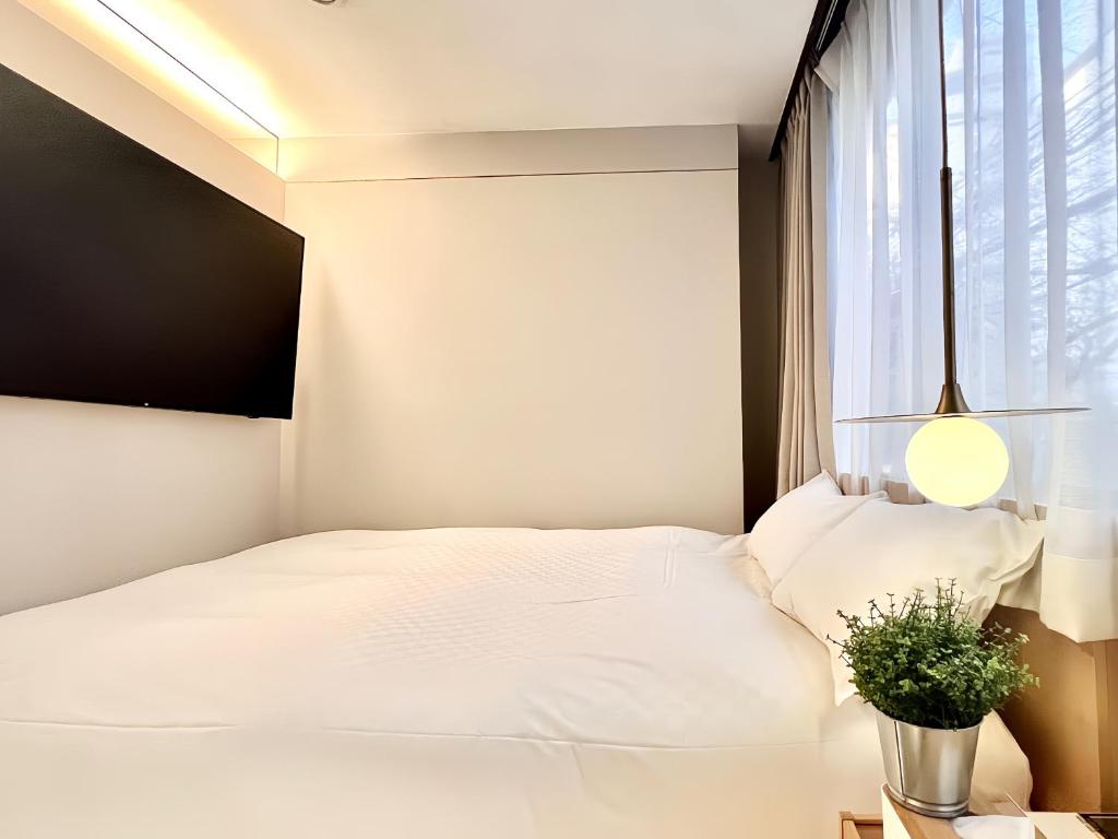 Dongjing Shangye Super Center Design Office Ybob Shangye Gongyuan 3 Minutes by Car 1 Minute by Car Super Luxurious Free Wifi With a Tree-Blowing Breeze Review