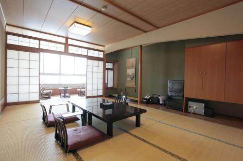 Donkairo - Guest Experiences