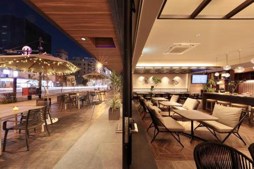 Doutonbori Crystal Exe - Hotel Location and Nearby Attractions