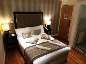 Duke Of Leinster Hotel - Hotel Overview and Location