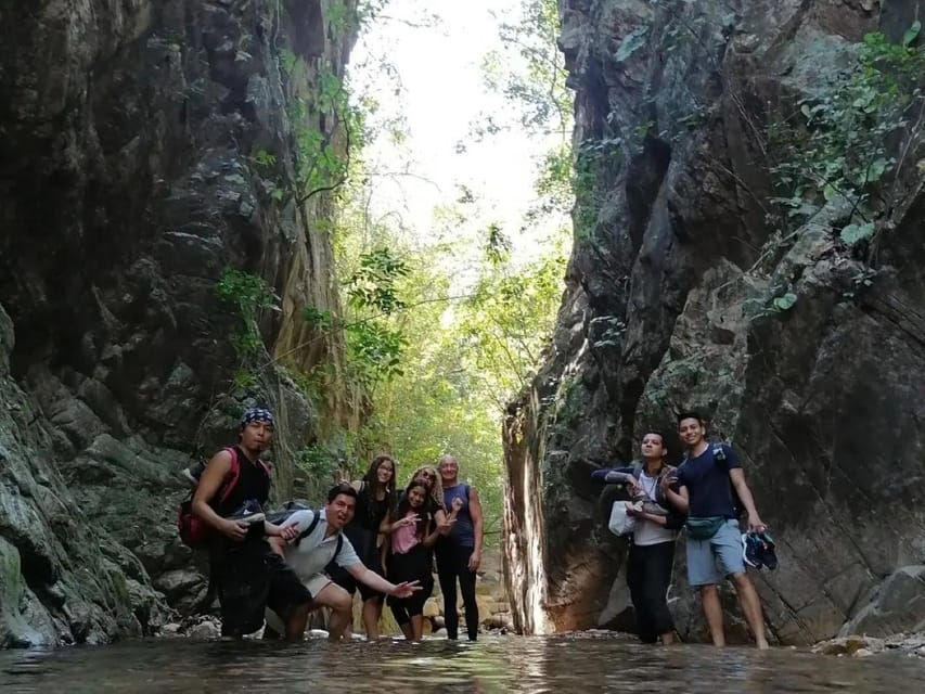 El Nogalito, Puerto Vallarta, VIP TOUR PERRON CREW - Tour Overview and Details