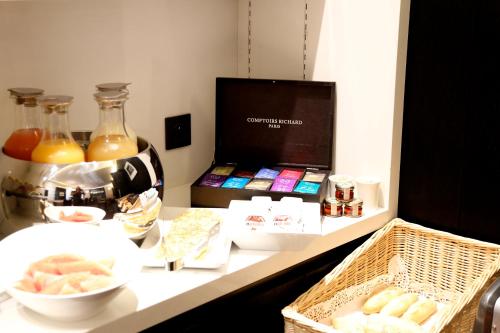 Elysées Hotel Paris - Hotel Overview