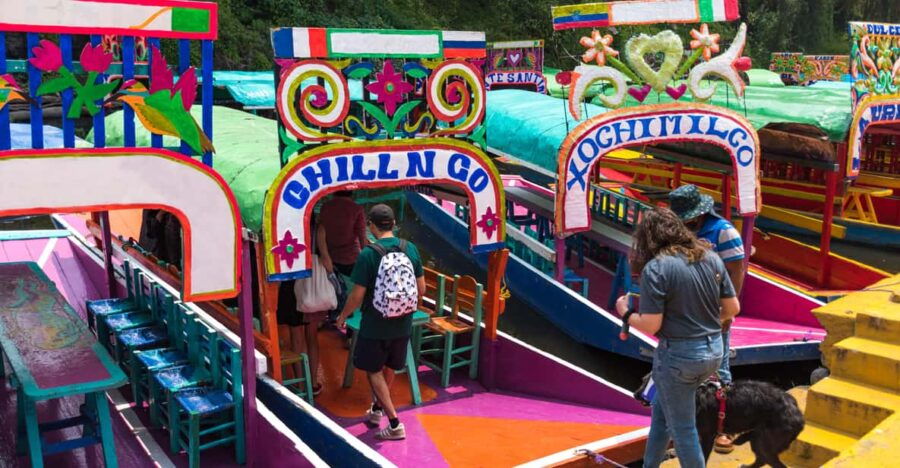 EXCLUSIVE TOUR Floating Adventure in Xochimilco-Small Groups