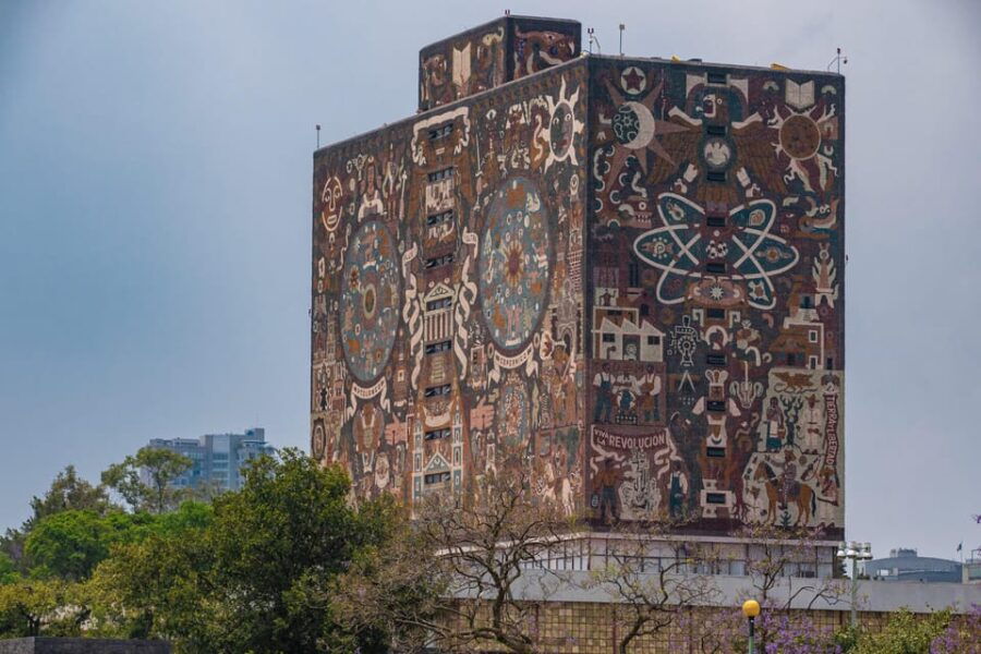 EXCLUSIVE TOUR: Murals & Stadium at Ciudad Universitaria