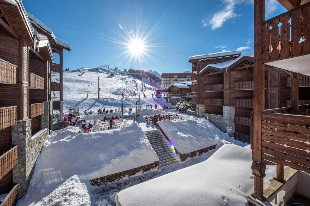 Fahrenheit Seven Courchevel - Hotel Overview