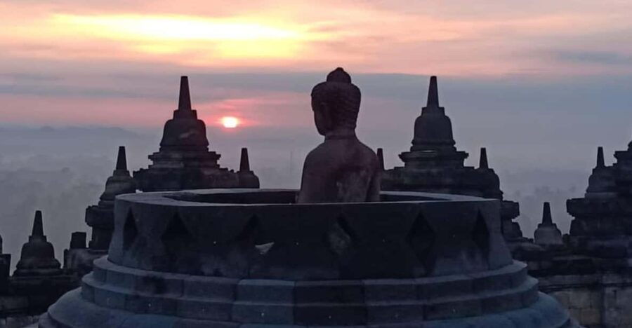 Fascinating Borobudur Package - Package Overview