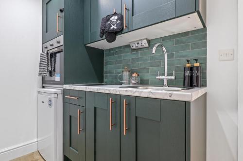 Finsbury Park Studios - Overview and Location