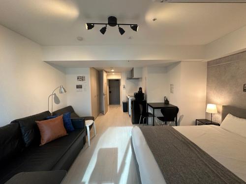 FLOWER TERRACE Higashi Shinjuku - Prime Tokyo Location Revealed