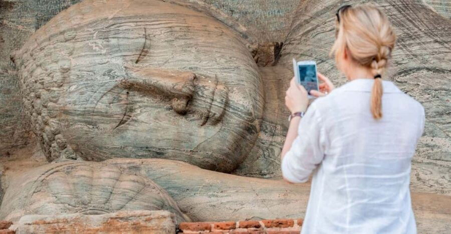 Fom Dambulla: Sigiriya Rock & Ancient City of Polonnaruwa - Tour Overview