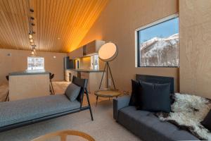 Foxwood E by H2 Life - Property Details