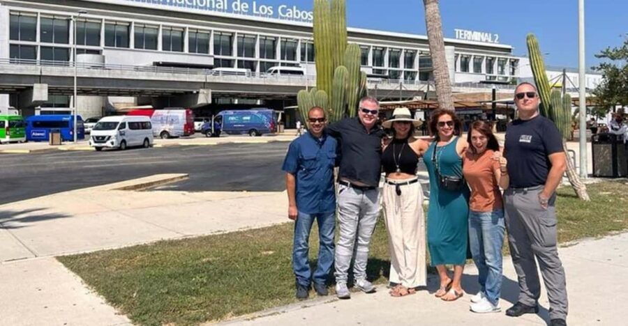 From Los Cabos International Airport: Pacifico (Hotel Zone)