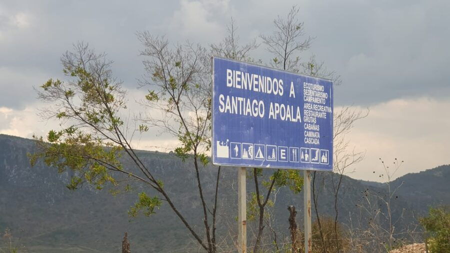 From Oaxaca: Guided Santiago Apoala Day Trip & Lagoon Visit