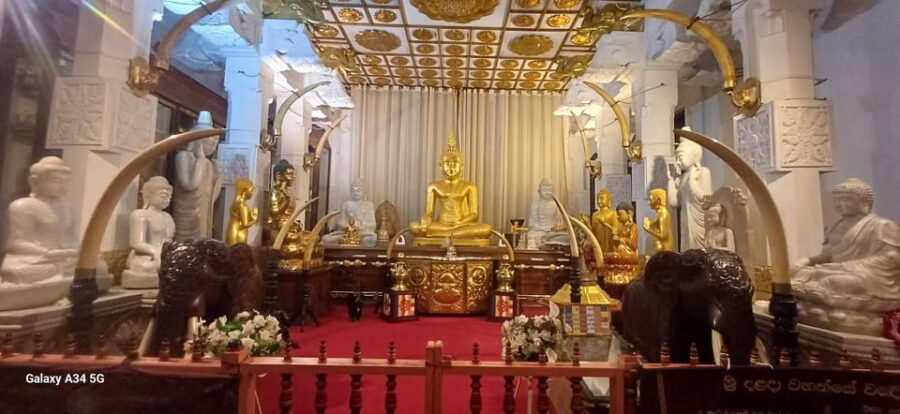 From Sigiriya: Kandy Transfer With Dambulla and Spice Garden - Overview of the Transfer Tour