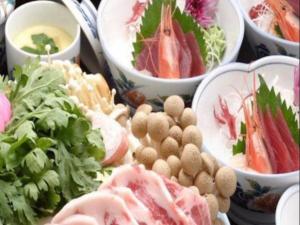 Frontier Sunrise - Location and Nearby Attractions