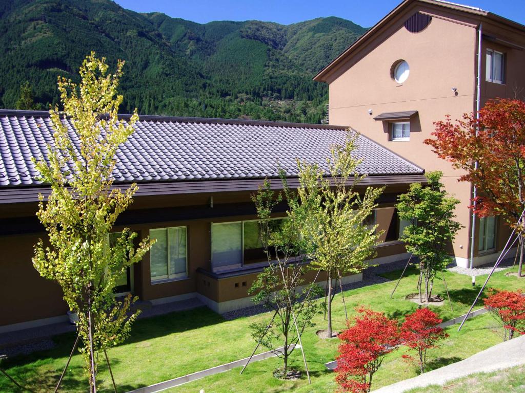 Gero Onsen Yukyunohana Review