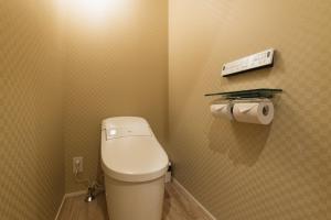 GRAND BASE Crane - Accommodation Features