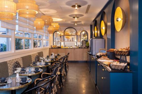 Grand Hotel Chicago - Property Overview