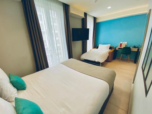 Grand Hotel Clichy Paris - Overview of Grand Hôtel Clichy