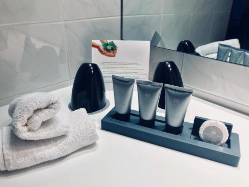 Grand Hôtel De Nîmes 4 Stars - Hotel Location and Overview