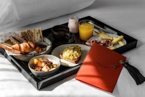 Grand Pigalle Experimental - Location and Accessibility