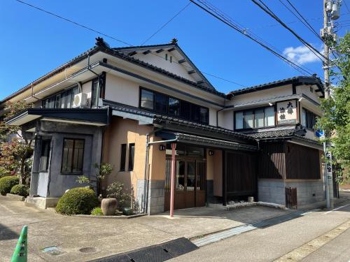 Great Buddha Inn - Property Overview